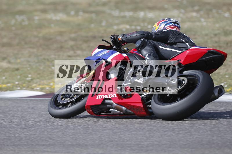 /37 09.08.2026  Pluess Motosport ADR/Freies Fahren/12
